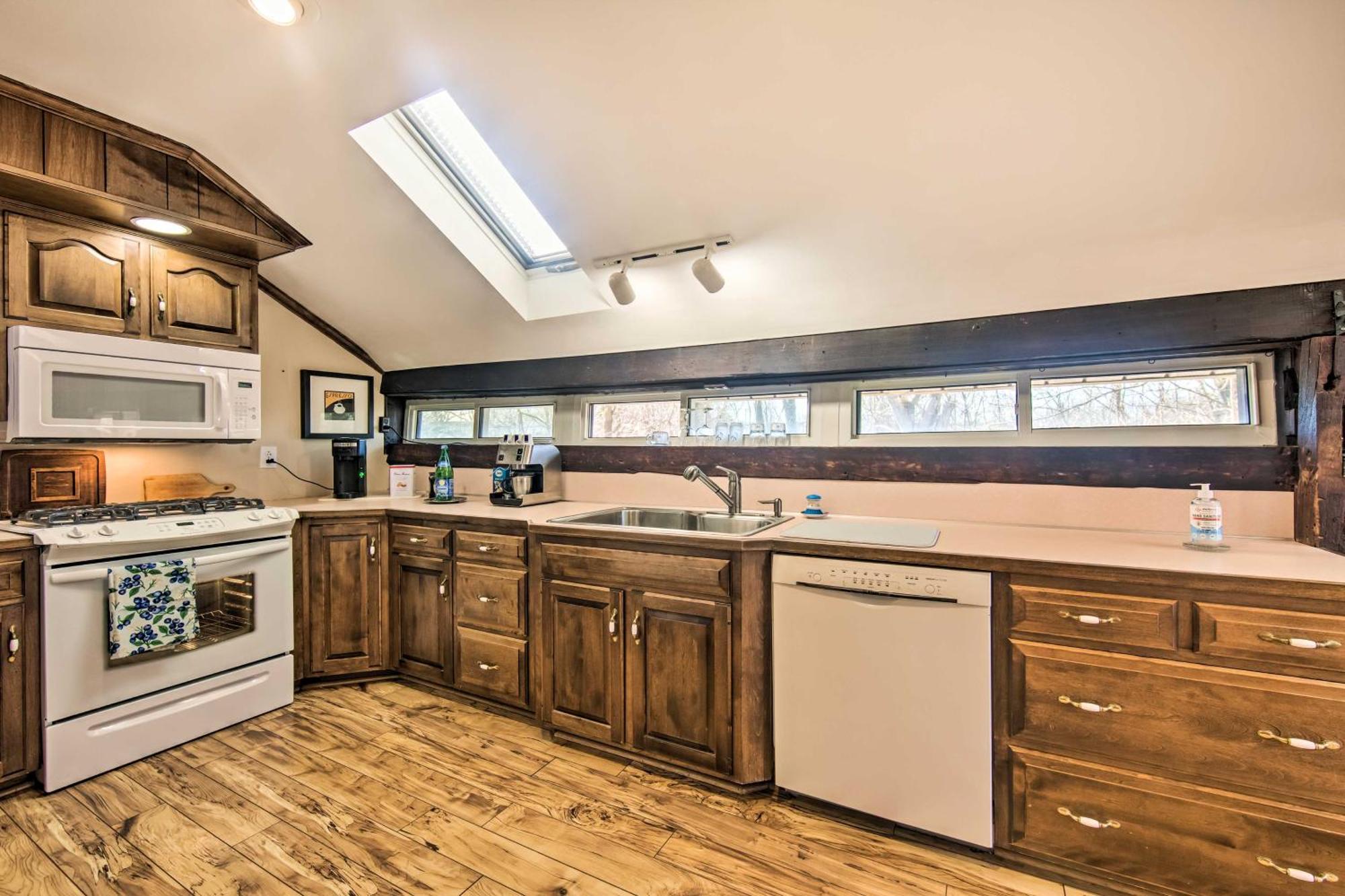 Runningwater Apartment In Lancaster With Deck Exteriér fotografie